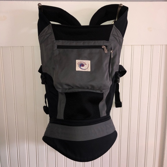 ergobaby performance baby carrier